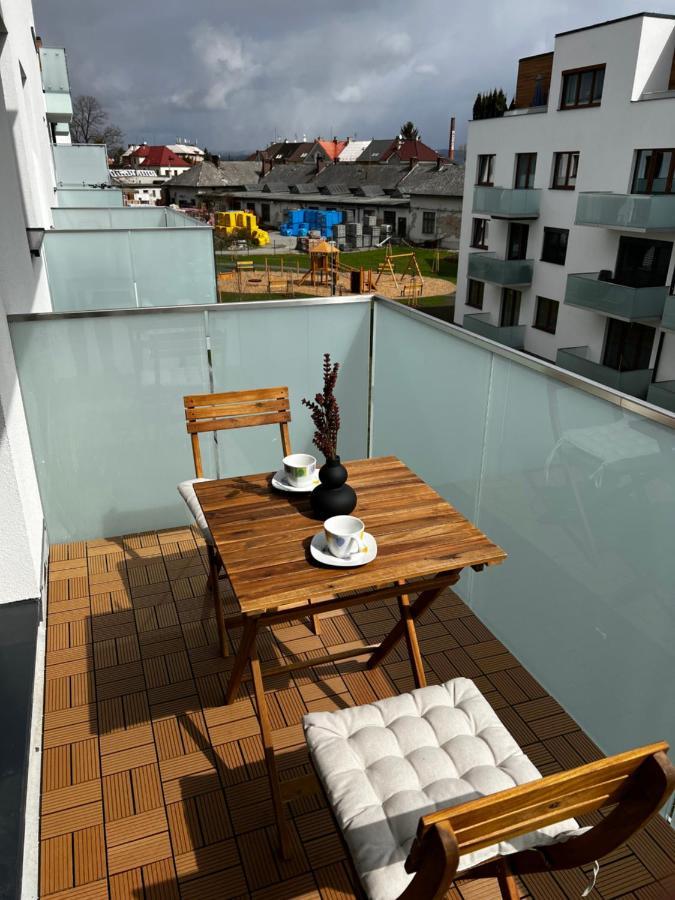 Apartman U Satoshiho Оломоуц Екстер'єр фото